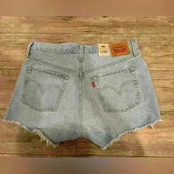 NEW Levi’s 501 Original Fit High-Rise Women’s Jean Shorts - Picture 7 of 11